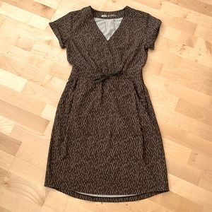 REI Cooperative Aoraki Travel Dress XS Olive Print